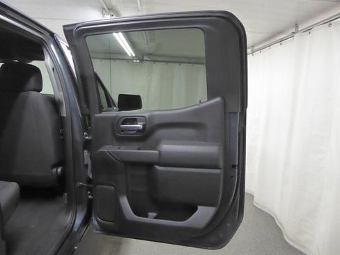 Used 2021 Chevrolet Silverado 1500 Custom image 30