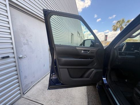 Used 2025 INFINITI QX80 Pure image 60