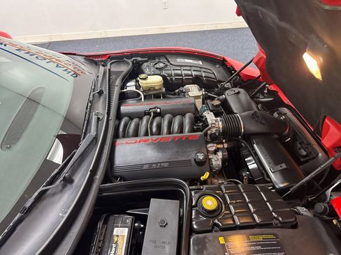 Used 2003 Chevrolet Corvette Coupe RWD image 23
