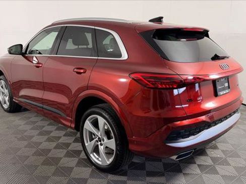 Used 2025 Audi Q5 Premium w/ Premium Plus AWD/4WD image 8