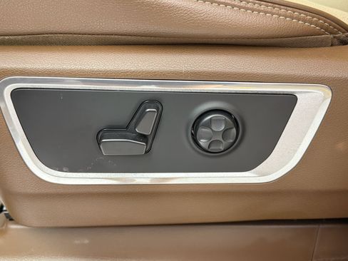 Used 2021 RAM 1500 Laramie RWD image 18