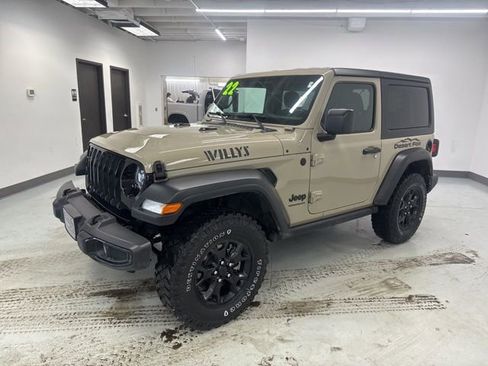 Used 2022 Jeep Wrangler Willys image 4