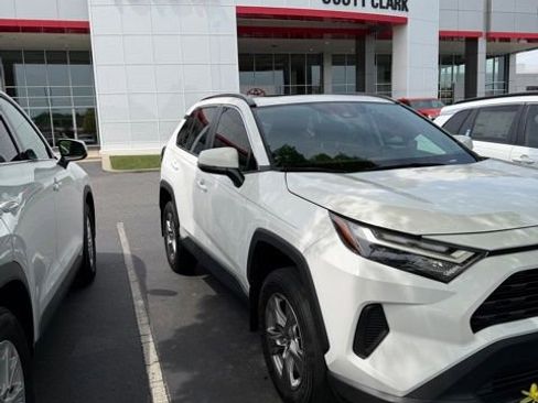 Used 2024 Toyota RAV4 XLE w/ Convenience Package FWD image 3