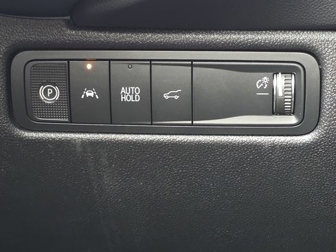 New 2026 Chevrolet Equinox EV LT image 32