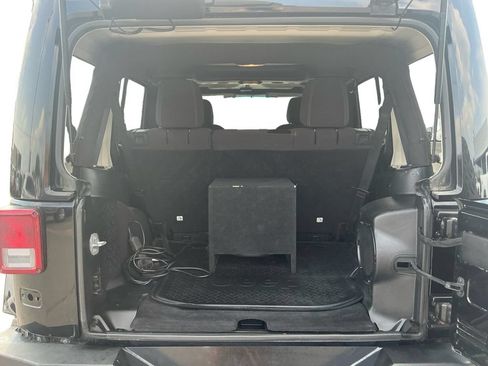 Used 2013 Jeep Wrangler Unlimited Sahara AWD/4WD image 24