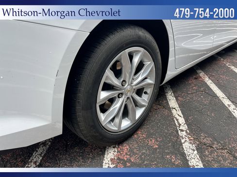 Used 2024 Chevrolet Malibu LT FWD image 32