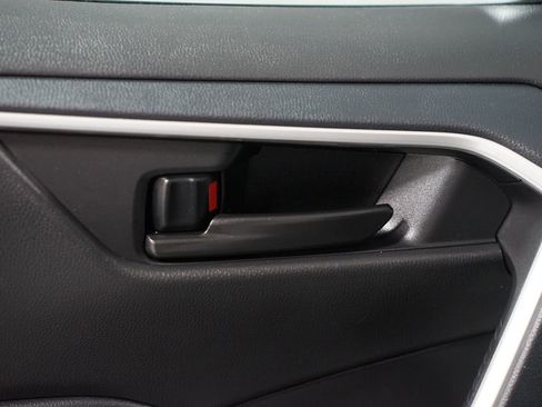 Certified 2025 Toyota RAV4 LE image 30