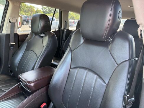 Used 2017 Buick Enclave Leather FWD image 20