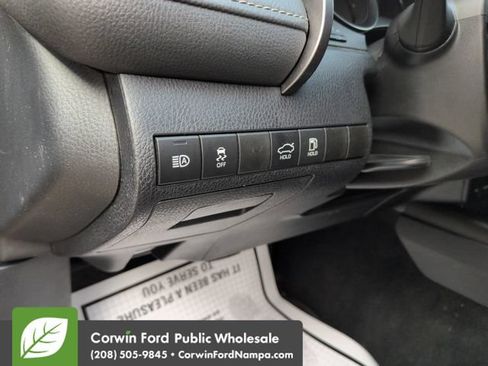 Used 2021 Toyota Camry SE AWD/4WD image 13