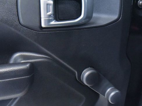 Used 2024 Jeep Wrangler Unlimited Sport AWD/4WD image 18