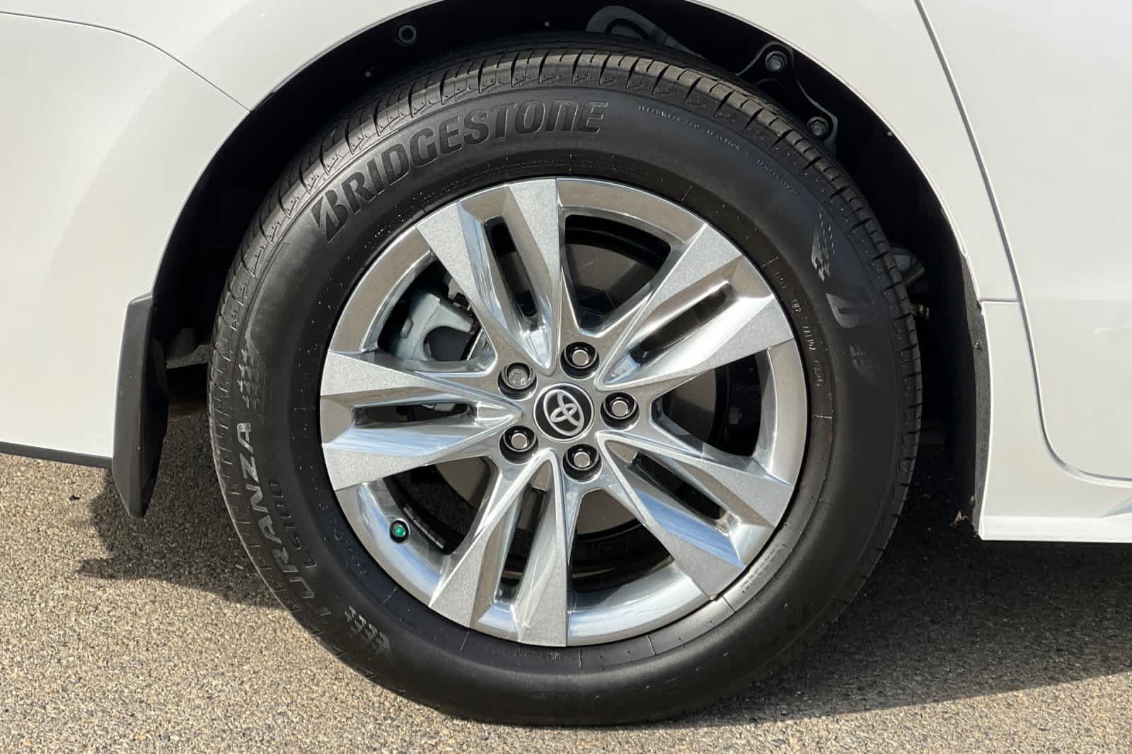 Used 2025 Toyota Sienna XLE w/ XLE Plus Package AWD/4WD image 20