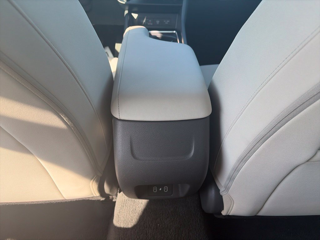 Used 2025 Hyundai Sonata SEL FWD image 13