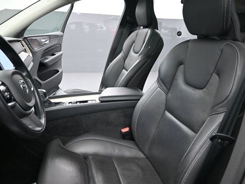 Used 2021 Volvo XC60 T5 Inscription w/ Advanced Package FWD image 16