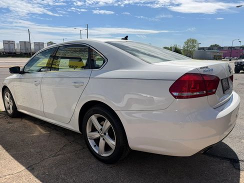 Used 2015 Volkswagen Passat 1.8T SE image 5