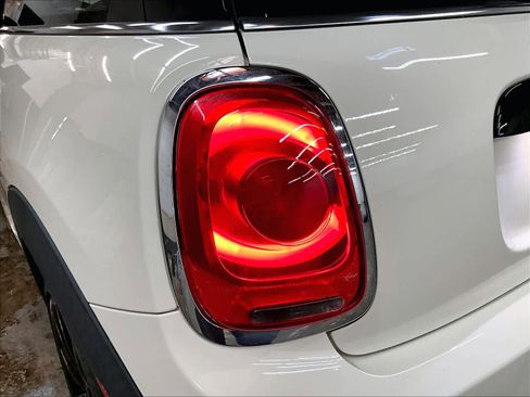 Used 2020 MINI Cooper 2-Door Hardtop image 30