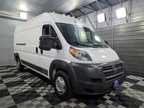 Used 2018 RAM ProMaster 2500 w/ Interior Convenience Group image 4