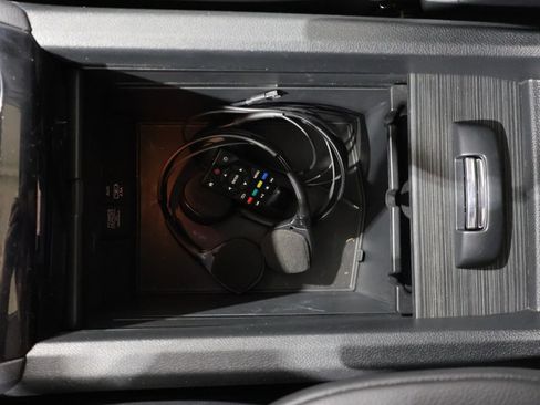 Used 2022 Honda Pilot Elite image 38