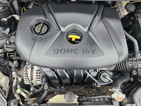 Used 2015 Hyundai Elantra SE w/ Option Group 02 image 42