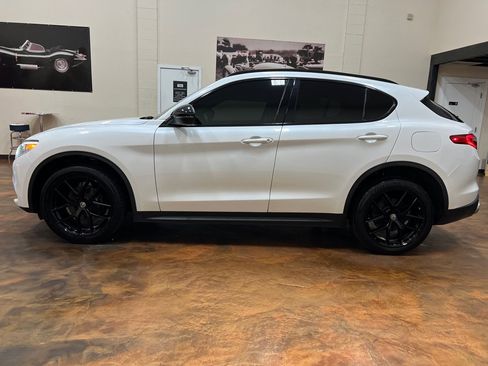 Used 2018 Alfa Romeo Stelvio Ti Sport image 6
