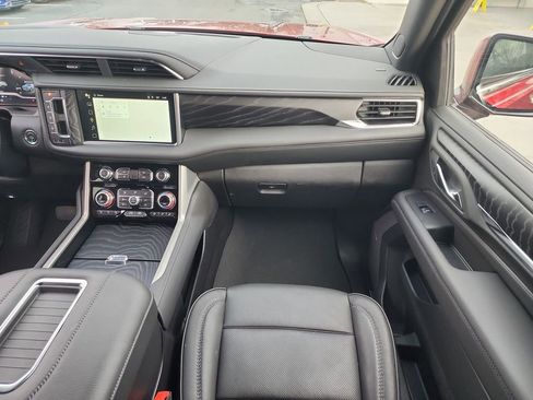 Certified 2024 GMC Yukon Denali w/ LPO, Floor Liner Package image 30