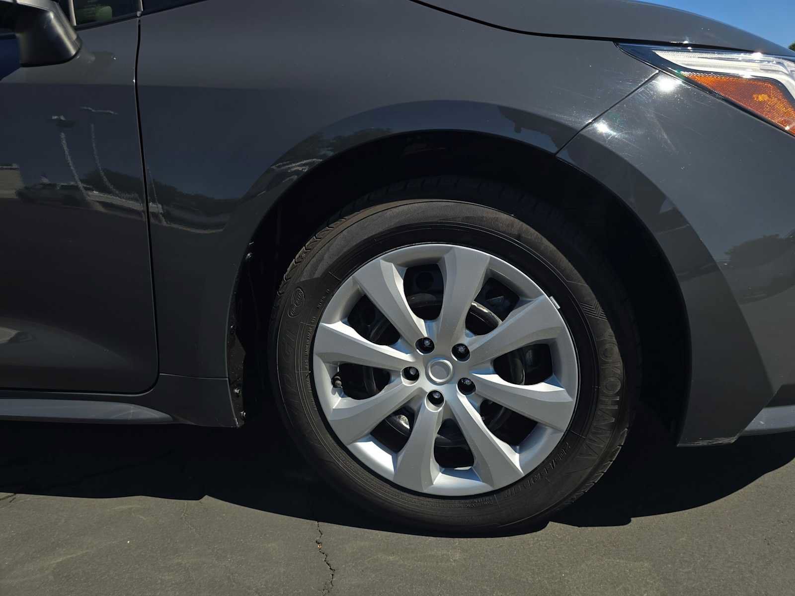 Certified 2025 Toyota Corolla LE FWD image 9