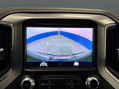 Used 2023 GMC Sierra 2500 SLE image 9