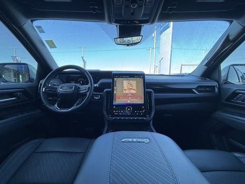 Used 2025 GMC Yukon XL AT4 w/ Premium Trailering Package image 27