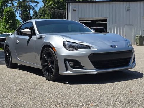 Used 2017 Subaru BRZ Limited w/ Popular Package #3 RWD image 7