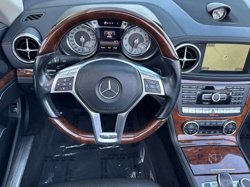 Used 2014 Mercedes-Benz SL 550 image 14
