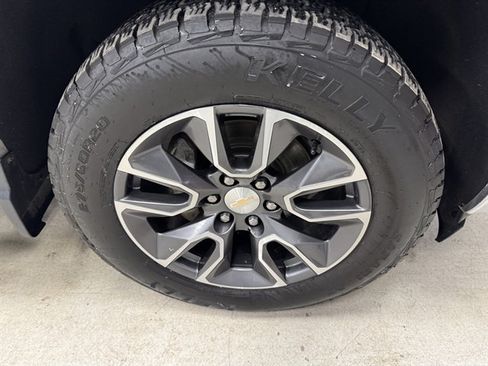 Used 2022 Chevrolet Silverado 1500 LT w/ All Star Edition Plus image 9