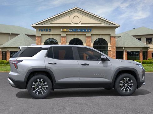 New 2026 Chevrolet Equinox LT image 6