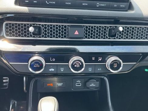 Used 2023 Honda Civic Sport image 30