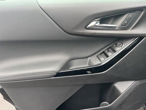 New 2026 Chevrolet Equinox LT image 11