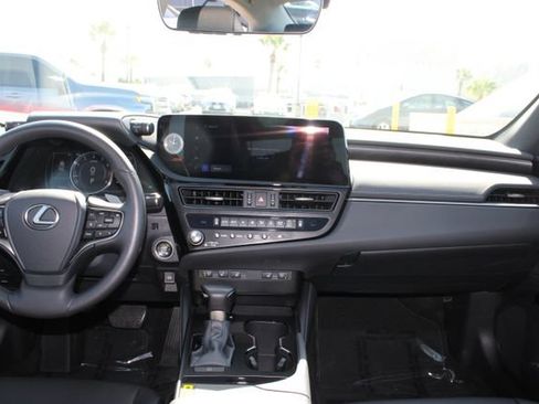 Certified 2025 Lexus ES 350 w/ Premium Package FWD image 10