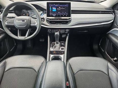 Used 2022 Jeep Compass Latitude AWD/4WD image 21