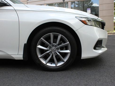 Used 2021 Honda Accord LX image 4