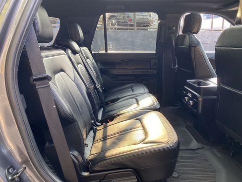 Used 2020 Ford Expedition Limited w/ Special Edition Package AWD/4WD image 18
