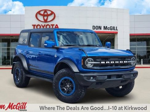 Used 2021 Ford Bronco Outer Banks w/ Sasquatch Package AWD/4WD image 1