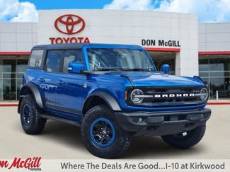 Used 2021 Ford Bronco Outer Banks w/ Sasquatch Package AWD/4WD video 1