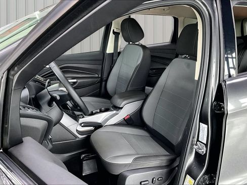 Used 2016 Ford Escape SE FWD image 20