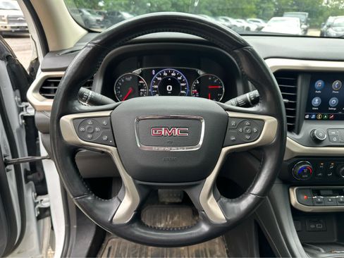 Used 2021 GMC Acadia Denali w/ Denali Technology Package AWD/4WD image 11