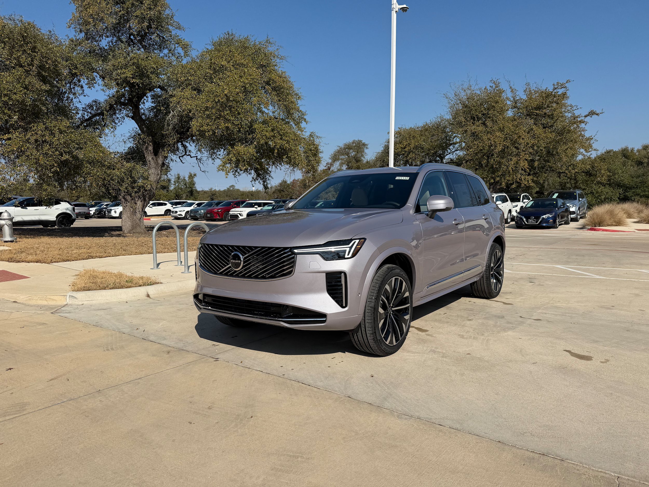 New 2026 Volvo XC90 B6 Plus w/ Protection Package Premier AWD/4WD image 2