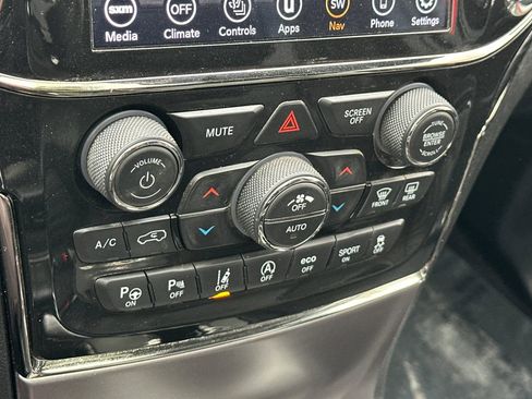 Used 2021 Jeep Grand Cherokee Limited X RWD image 22