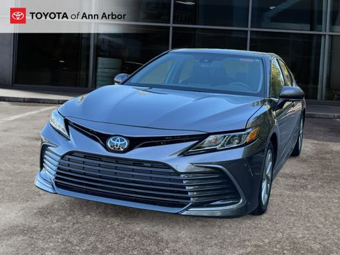 Certified 2023 Toyota Camry LE image 7