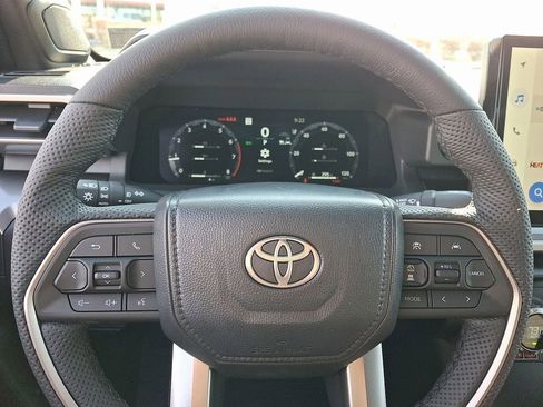 New 2026 Toyota Tacoma TRD Off-Road AWD/4WD image 15