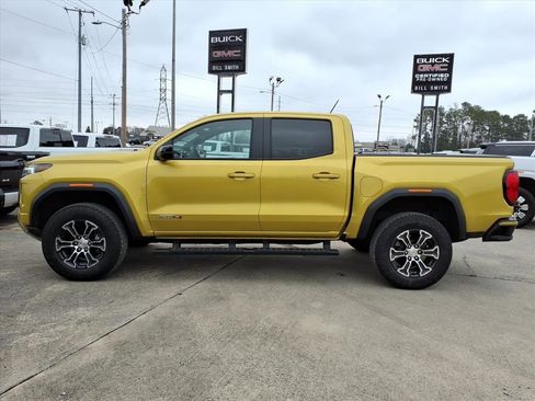 Used 2023 GMC Canyon AT4 w/ AT4 Premium Package image 4