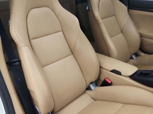 Used 2014 Porsche 911 Turbo S image 49