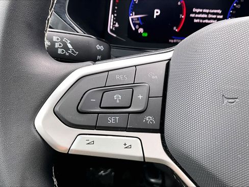 Used 2023 Volkswagen Taos SEL image 24