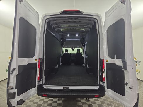 Used 2025 Ford Transit 250 148 High Roof Extended w/ Load Area Protection Package RWD image 28
