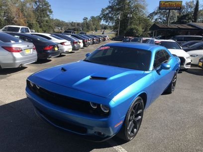 Used 2019 Dodge Challenger SXT w/ Blacktop Package